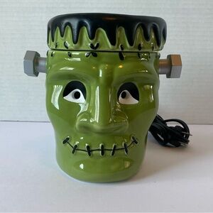 Scentsy Frankenstein “He’s Alive” Warmer, Retired